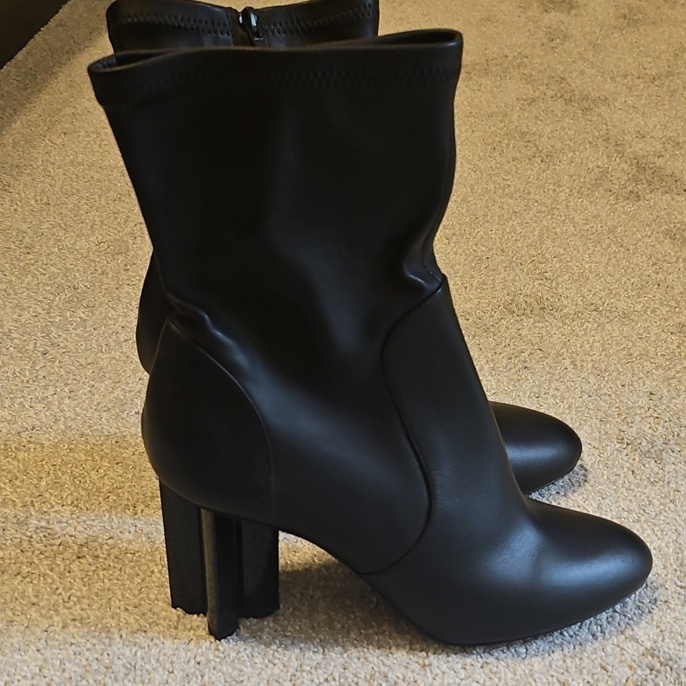Louis Vuitton Black Heeled Boots